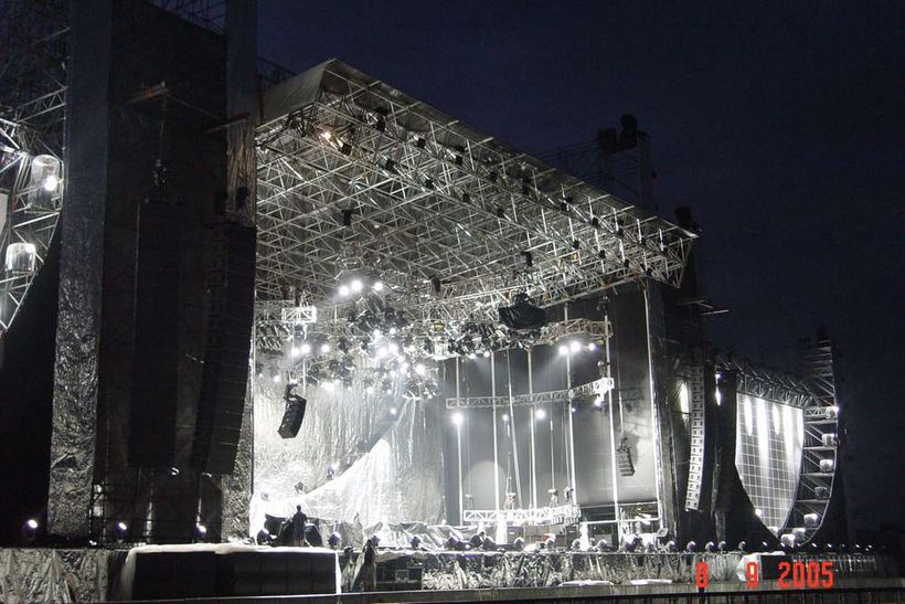 LIGABUE - Campovolo (RE) / main stage -  10 settembre 2005